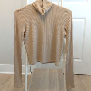 Wilfred free beige turtleneck